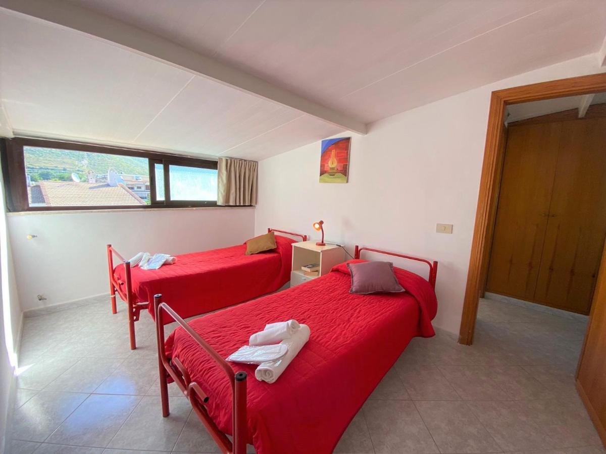 Holidaycasa Francis - Loft Con Vista Mare Apartment